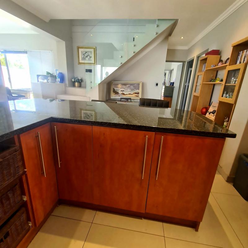 3 Bedroom Property for Sale in Eikenbosch Western Cape